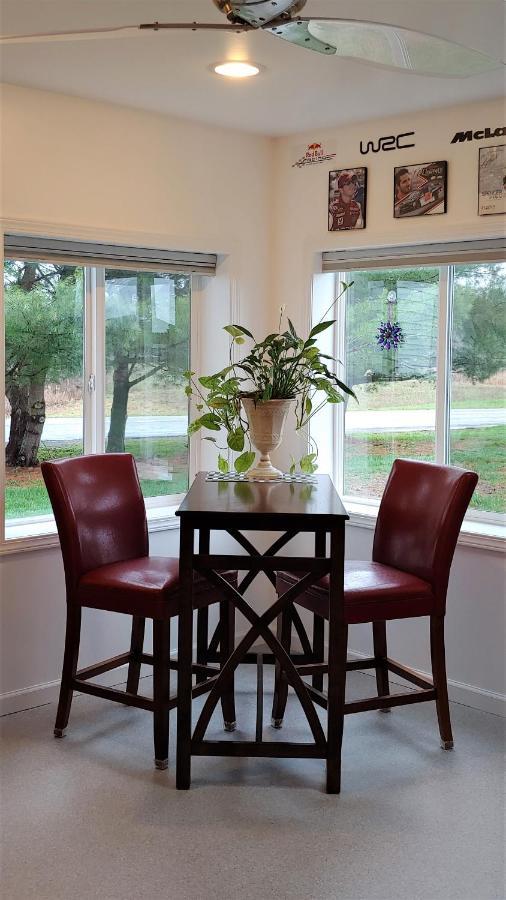 واتكينس غلين Apex Inn Bed And Breakfast المظهر الخارجي الصورة