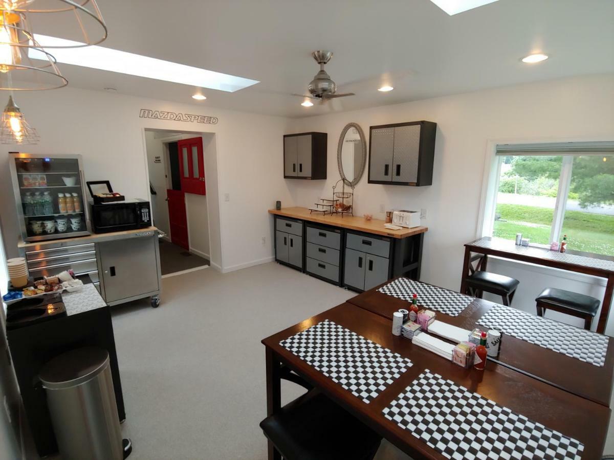 واتكينس غلين Apex Inn Bed And Breakfast المظهر الخارجي الصورة